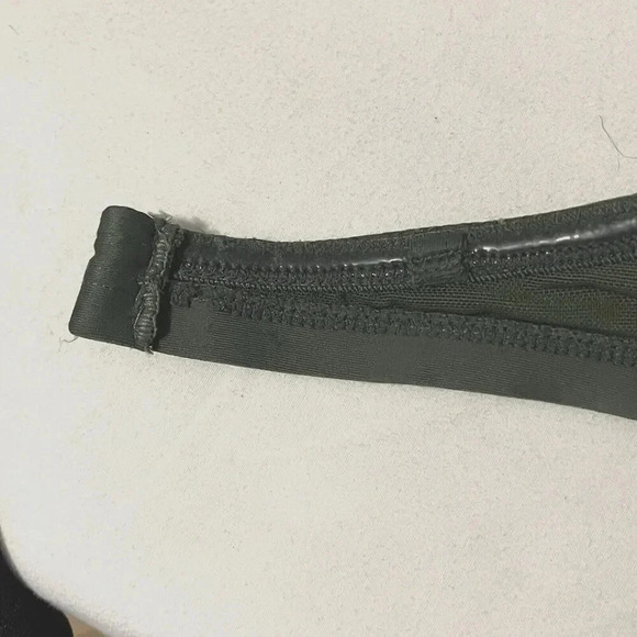 Athleta Womens 32 B/C Bikini Top Bandaeu Green Underwire Strapless Padded Molded - Picture 9 of 9